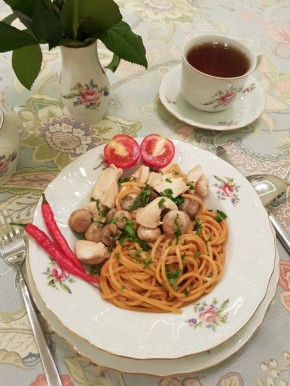 Спагетти с чесноком и острым перцем: блюдо, согревающее душу