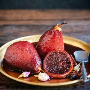 Груши в красном вине: кулинарная поэзия, способная покорить сердца