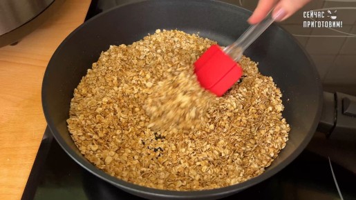 Нежный тыквенный десерт без муки и сахара: быстро и вкусно