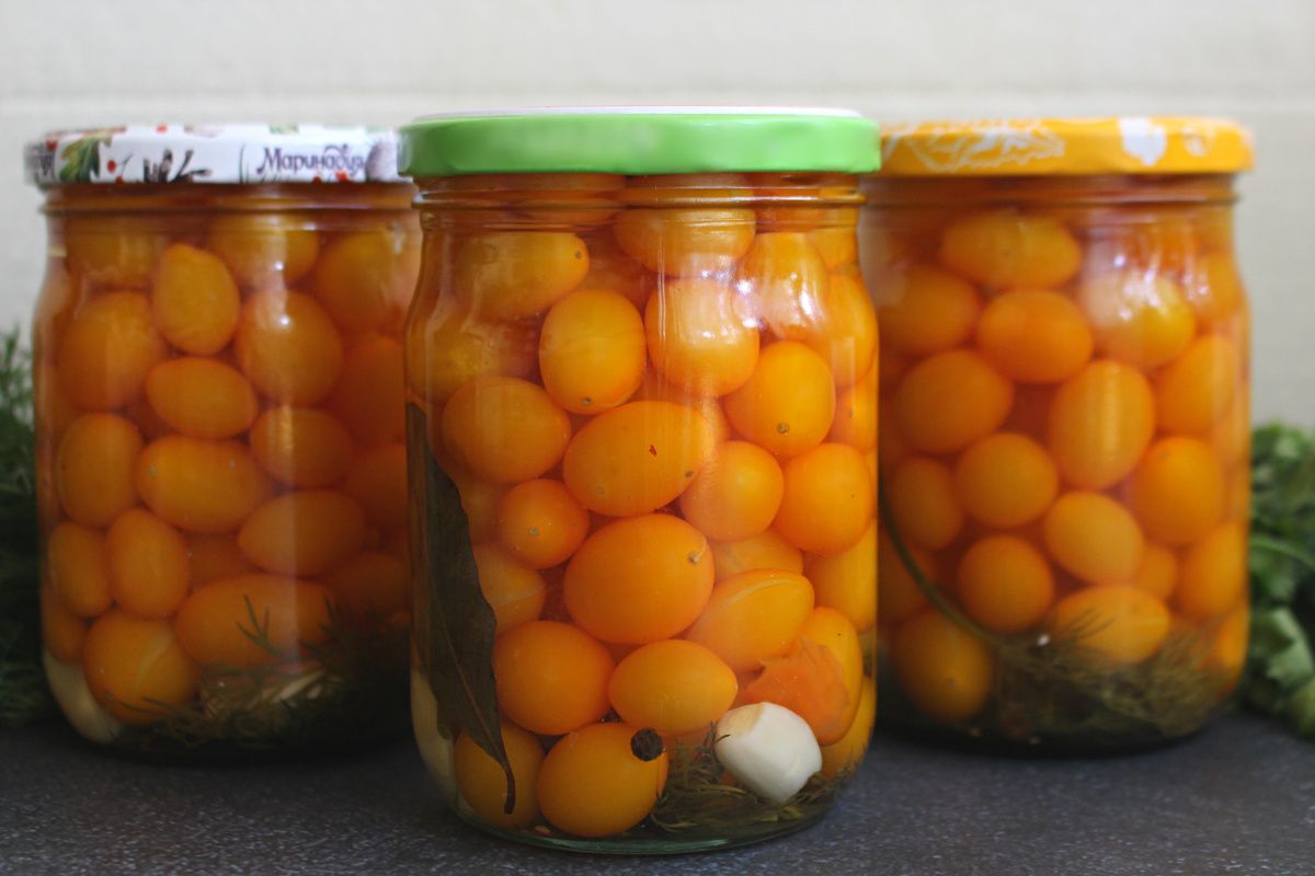 Солнечные желтые помидоры черри: как заготовить на зиму