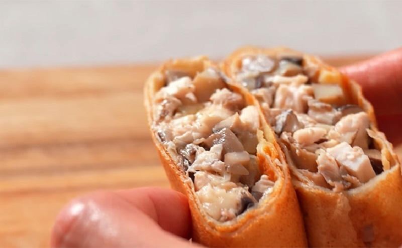 Блинчики с курицей и грибами: универсальное блюдо для любого повода