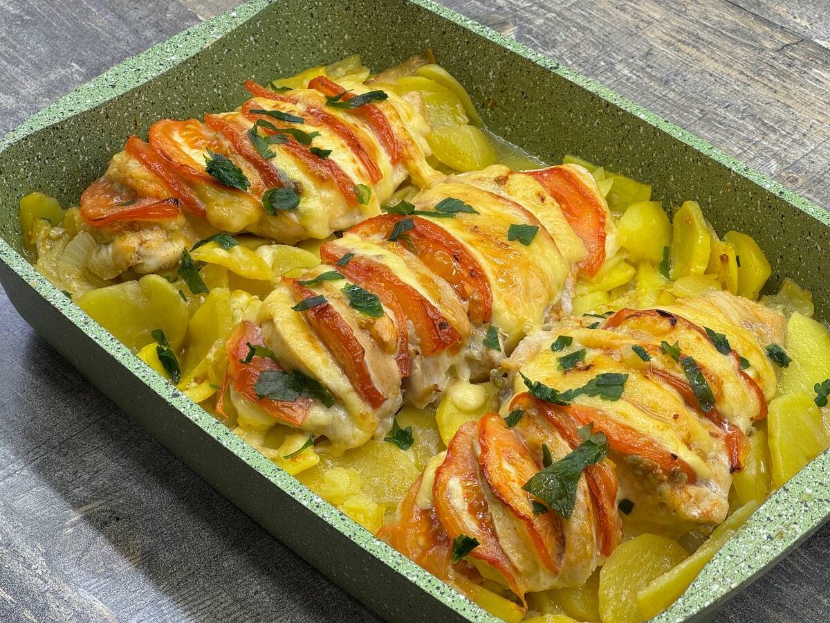 Сочная куриная грудка с картошкой под фольгой: простота и вкус в одном блюде