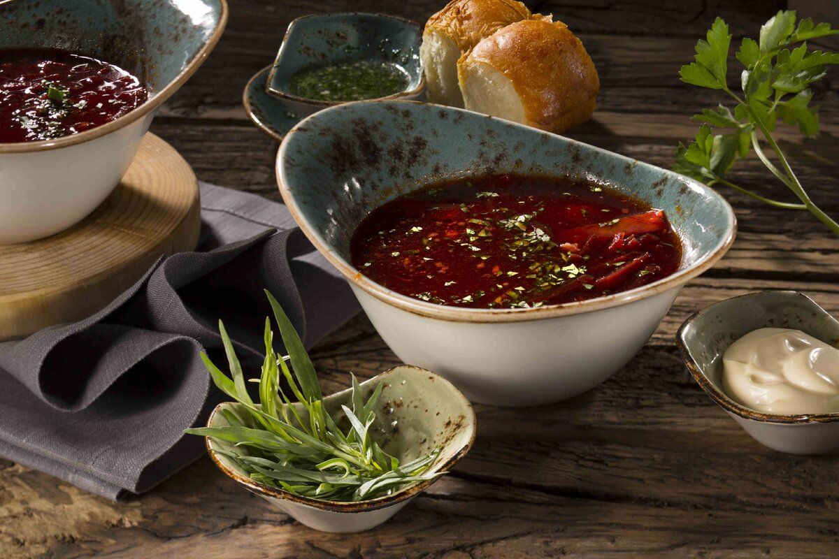 Как приготовить идеальный украинский борщ с пампушками