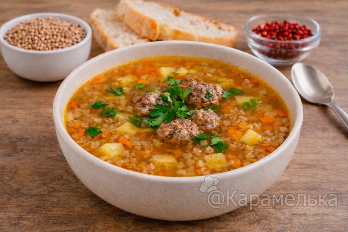 Теплый гречневый суп с фрикадельками: уют на вашей кухне