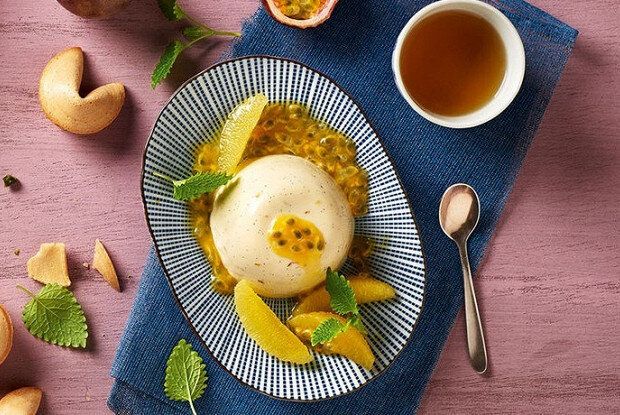 Изысканный десерт с жасминовым чаем