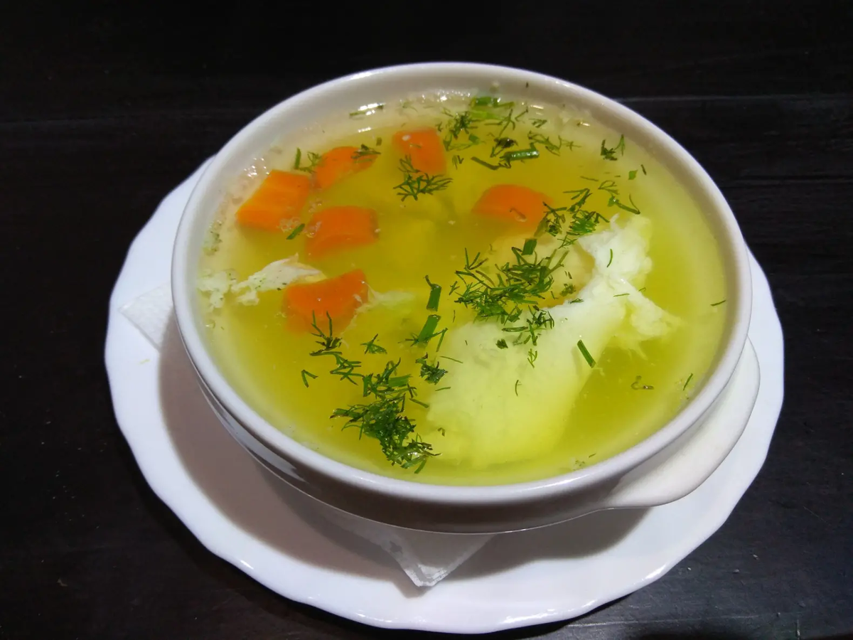 Бульоны и супы: полезные свойства и скрытые риски