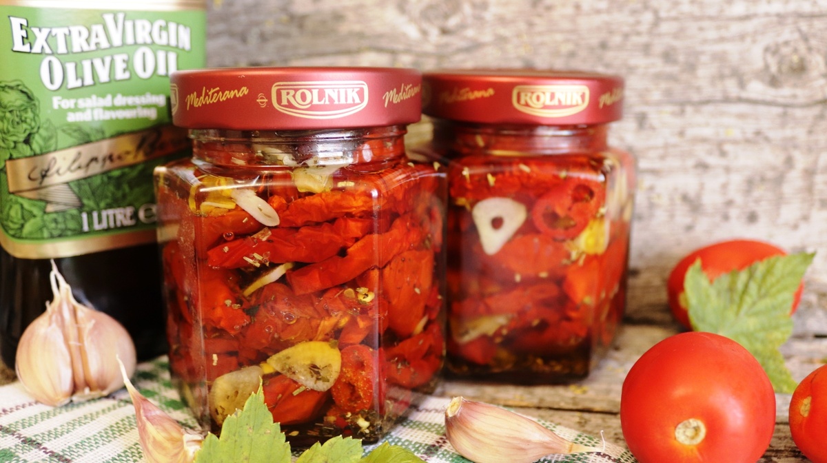 Как приготовить вяленые томаты: простой и вкусный рецепт