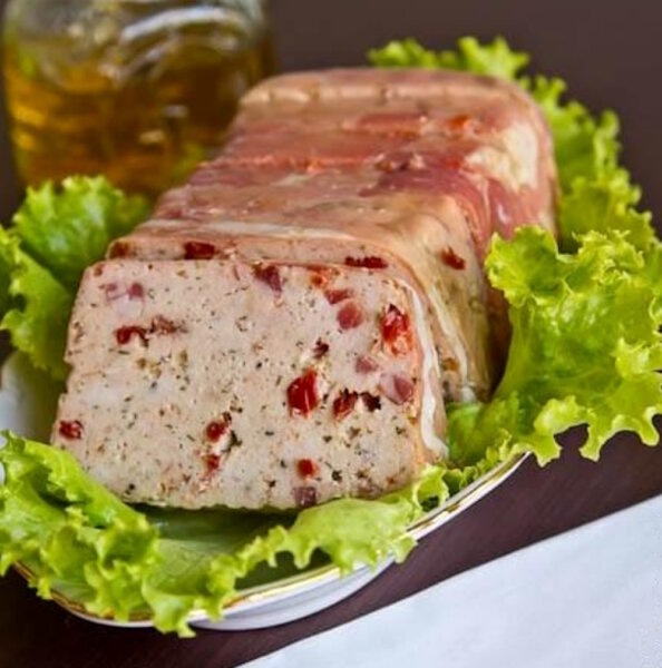 Идеальный паштет: куриная грудка с бужениной и брусникой