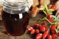 Живые витамины: джем из шиповника