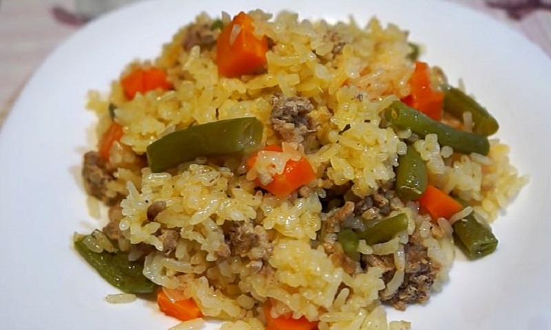 Ленивый плов на сковороде: вкусно и быстро