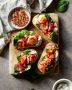 Весенние брускеты: Простой и вкусный перекус