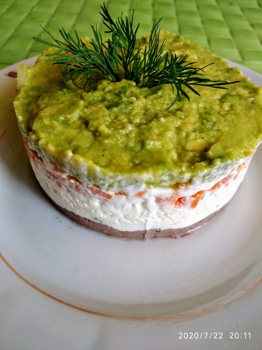 Кето салат-торт: идеальный вариант для здорового питания