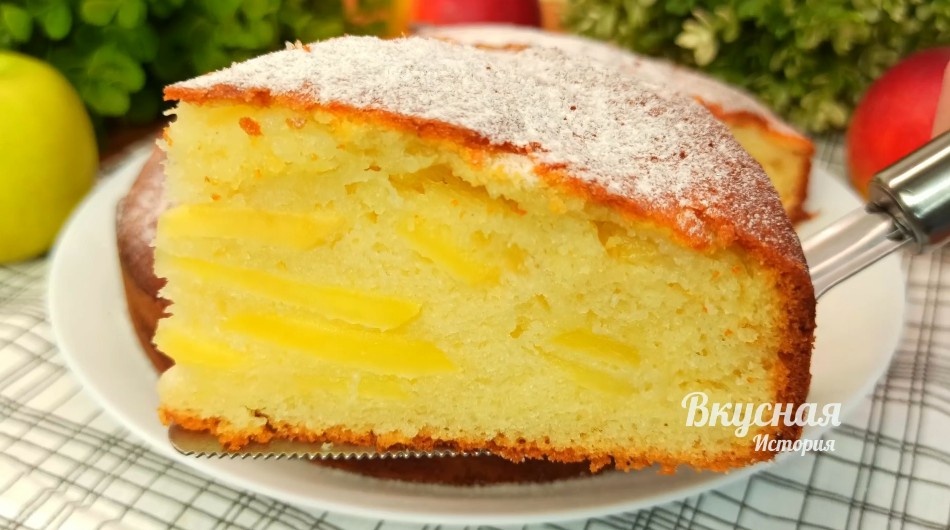 Нежный яблочный пирог за 5 минут: простой рецепт в вашей кухне