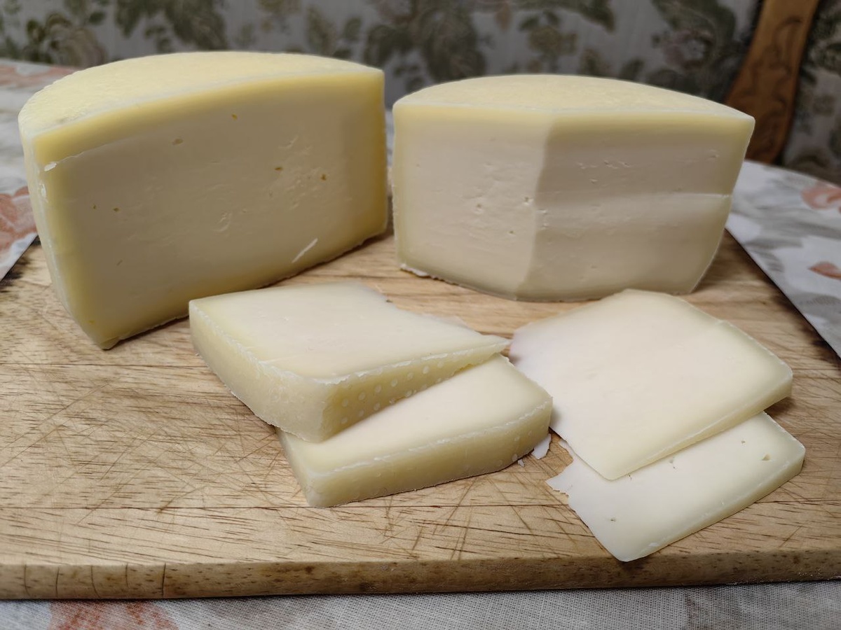 Первые шаги в мире Качотты: что знать об итальянском сыре