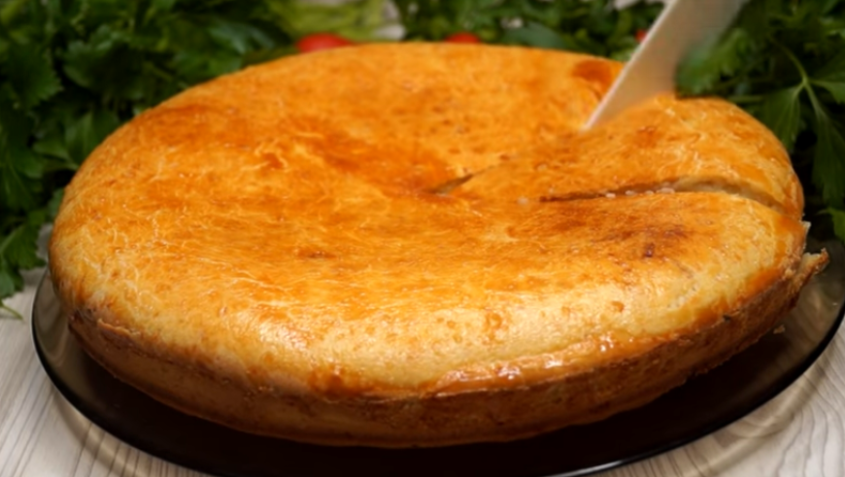 Неожиданный кулинарный хит: пирог с капустой и яйцом в воздушном тесте