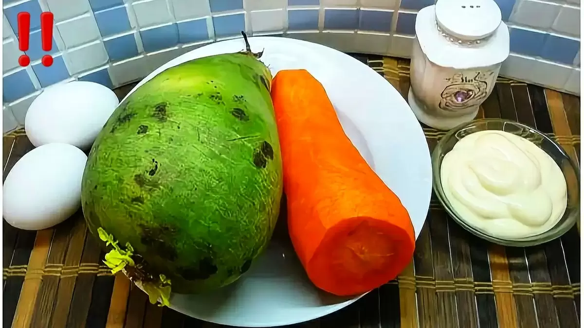Салат из зелёной редьки: Хрустящее наслаждение для зимнего стола