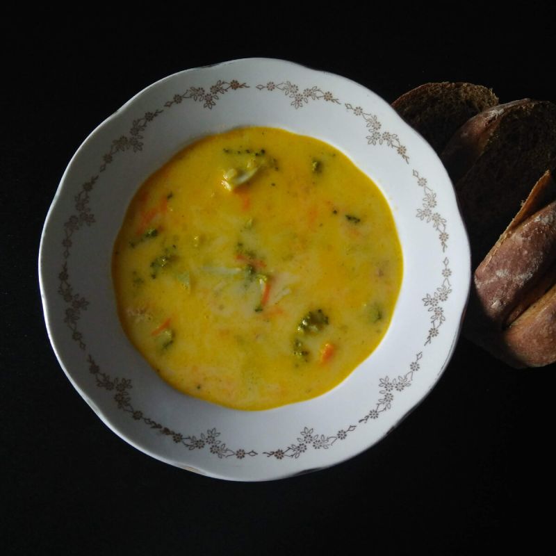Вкусный сырный суп с брокколи за 20 минут
