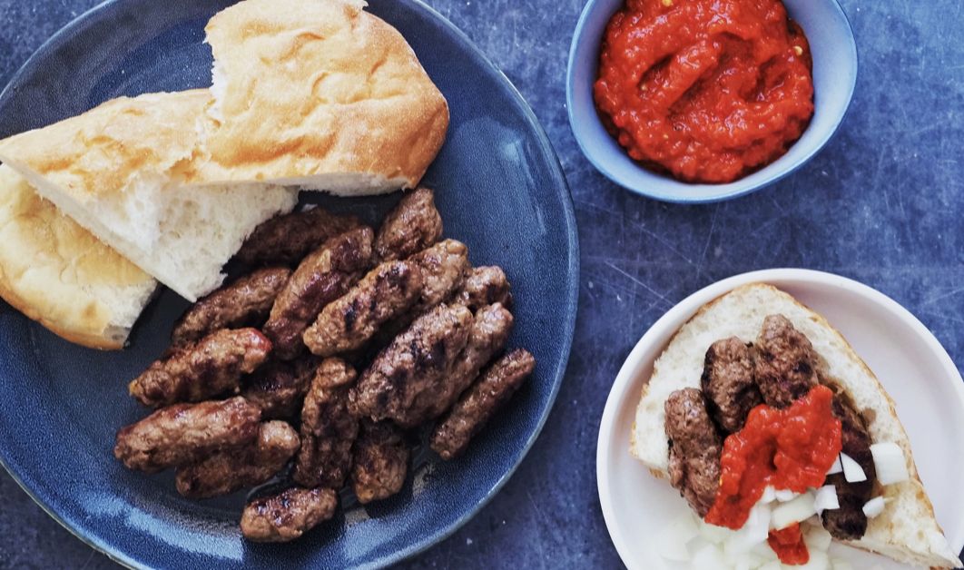 Чевапчичи: вкусные традиции Балкан и их современное исполнение