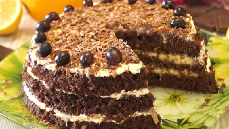 Вкусный шоколадный торт за 15 минут: просто и быстро!